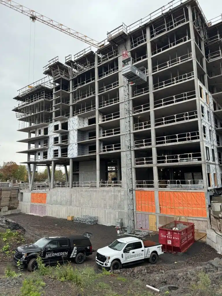 echafaudage-construction-immeuble-quebec